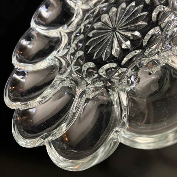 Glass Egg Plate Server - Picture 3 of 6